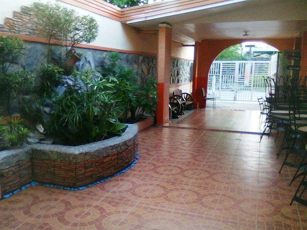 Gani Hotel Angeles 2*,